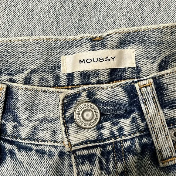Moussy Denim High Rise Light Wash Straight Leg Distressed Jeans Size 25 - Picture 7 of 9